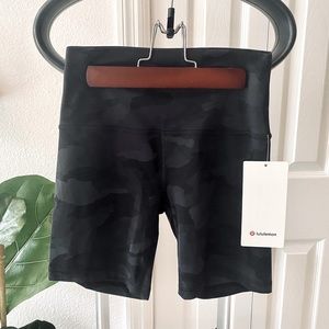 Lululemon Align High Rise Short 6” - Deep Camo